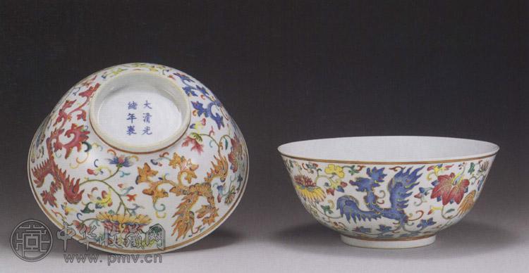 清光绪 粉彩夔凤碗(2件)