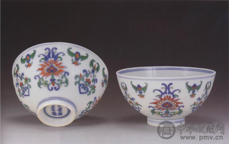 清雍正 斗彩佛花碗(2件)