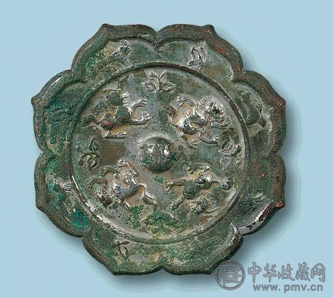 唐 狮子纹花口小镜