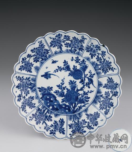 清康熙 玉字款青花花鸟纹花口盘