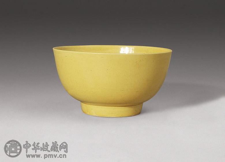 清康熙 黄釉大碗