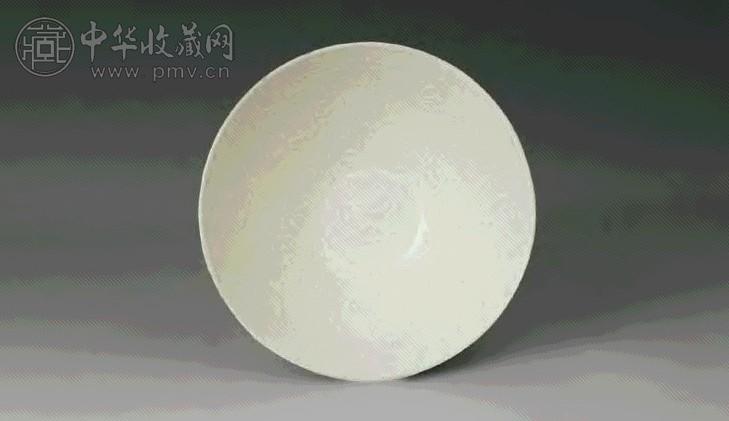 宋 定窑印荷塘花鸟大碗