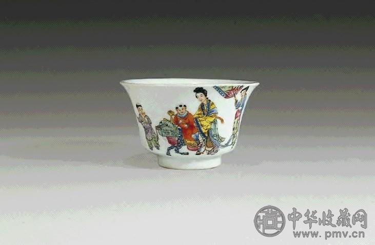 民国 粉彩麒麟送子小碗