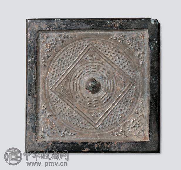 宋 八卦花卉纹方镜