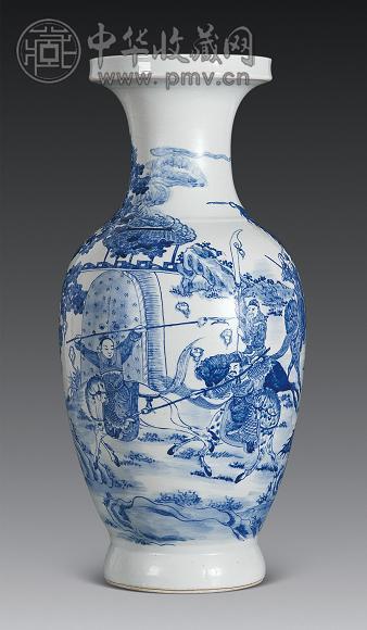 清光绪 青花“三英战吕布”图瓶