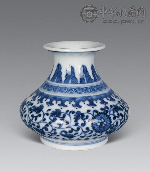 清乾隆 青花花卉小尊