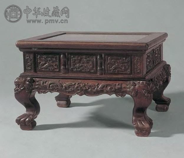 清 紫檀木螭纹鱼桌 清 紫檀木螭纹鱼桌