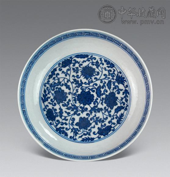 清 青花缠枝莲纹盘
