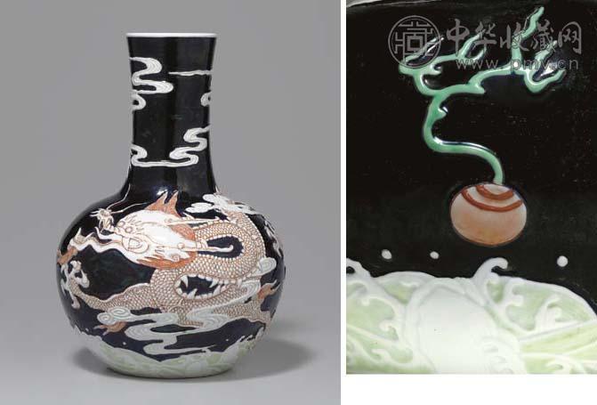十八/十九世纪黑地海水龙纹瓶 十八/十九世纪黑地海水龙纹瓶