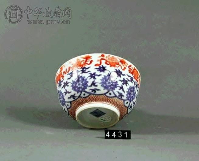 民国 青花矾红八宝碗