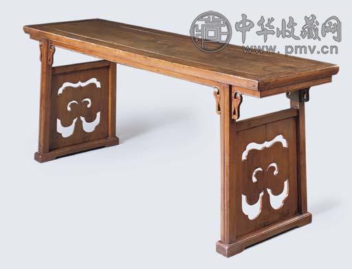 十七世纪楠木翘头案