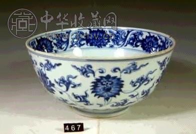 青花花卉碗