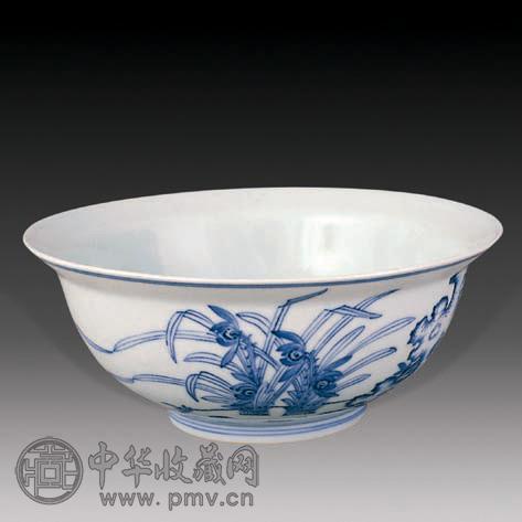 清 青花花卉折沿碗