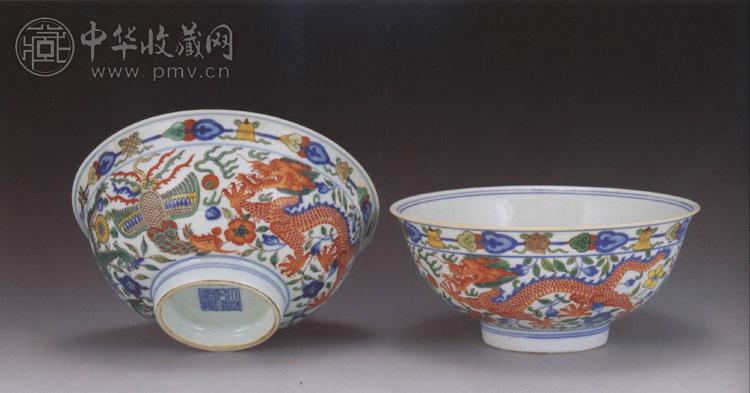 清乾隆 五彩龙凤碗(2件)
