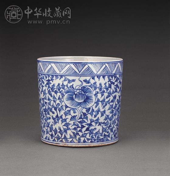 清中期 青花缠枝莲纹笔筒