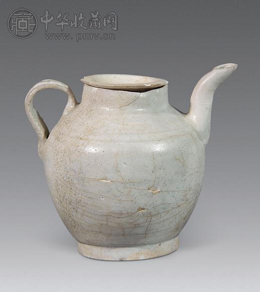 唐 白釉执壶
