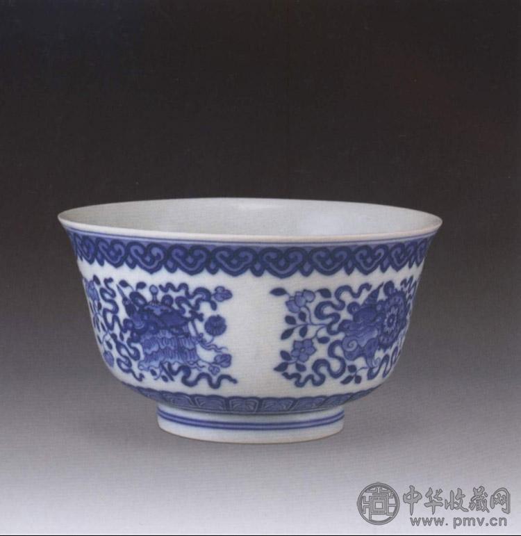 清道光 青花八宝纹碗