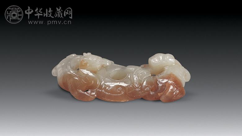 清初 白玉双螭纹拱璧