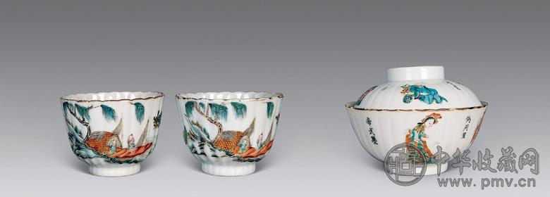 清同治 粉彩人物盖碗 杯(3只)