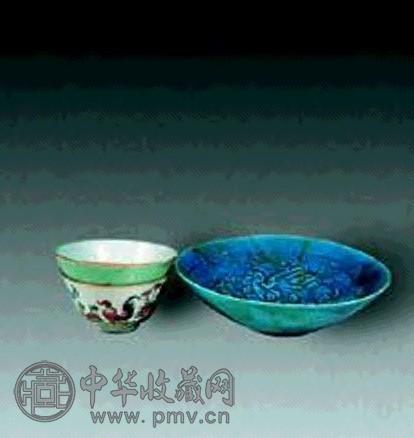 清 豆青粉彩，缘釉碗(2件)