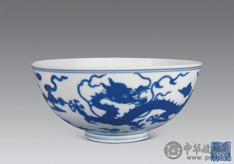 清道光 青花龙纹碗