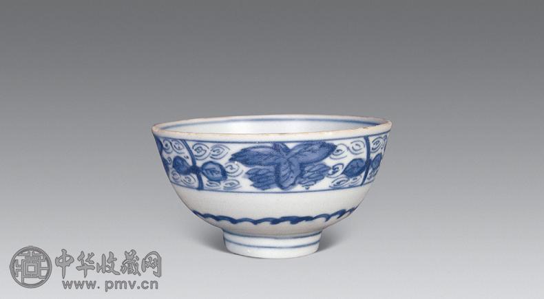 明万历 青花花卉小碗