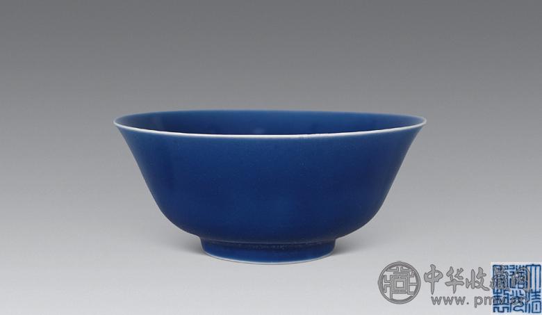 清道光 蓝釉大碗