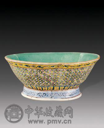 清同治 粉彩什锦碗