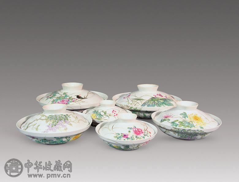 民国 粉彩花卉纹盖碗(6只)
