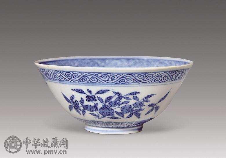 清光绪 青花三多果纹碗