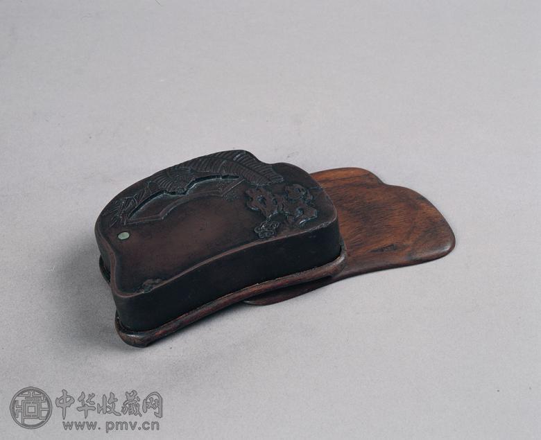 清 山石蕉叶纹端砚