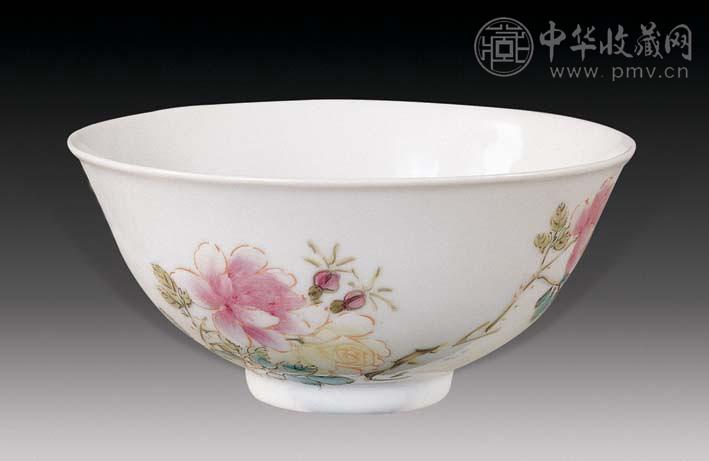 民国 粉彩花卉碗