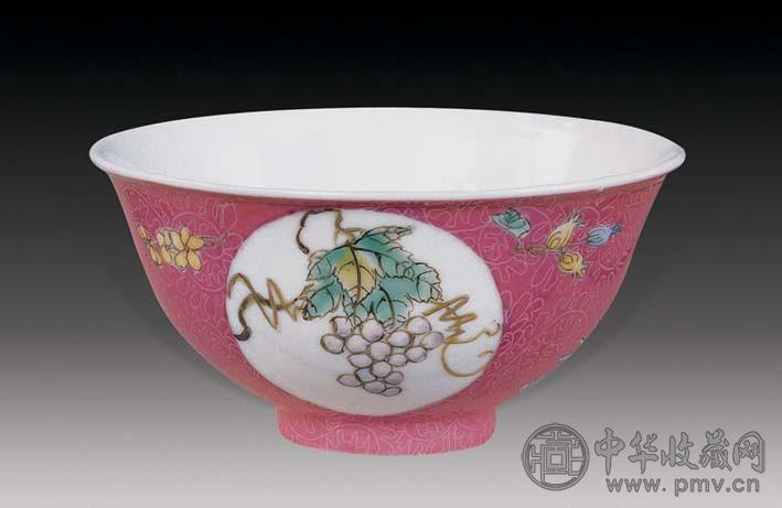 民国 粉彩轧道开光碗
