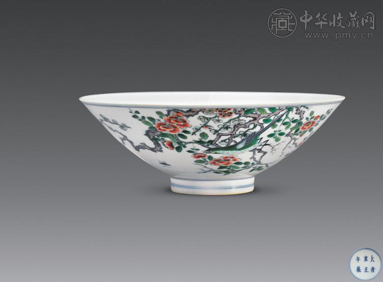 清雍正 斗彩喜鹊登梅斗笠碗