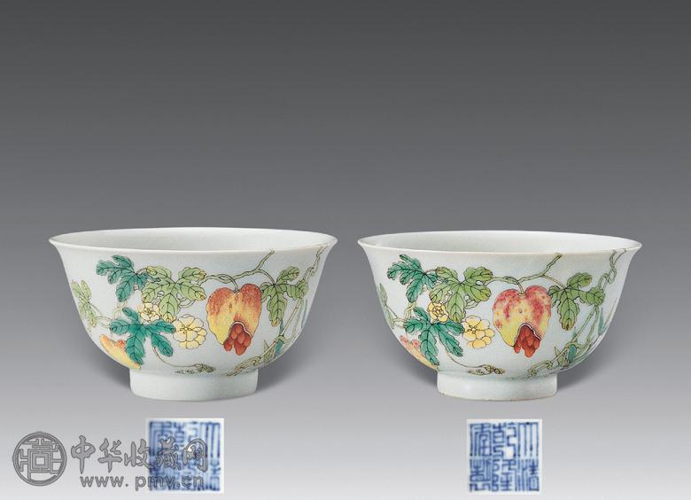 清乾隆 粉彩籁瓜纹碗(1对)