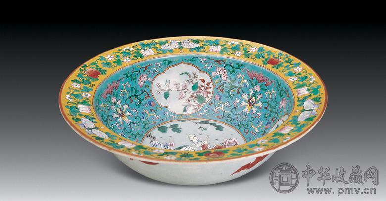 清乾隆 粉彩锦地婴戏纹脸盆