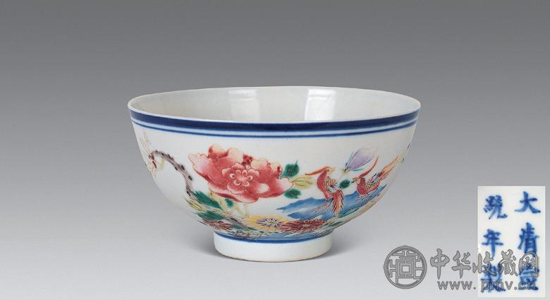 清宣统 青花粉彩花鸟纹碗