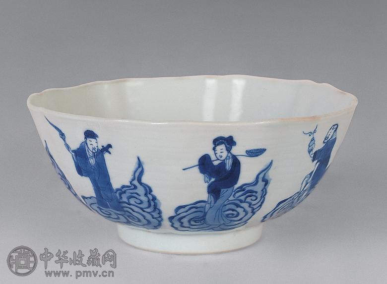清康熙 青花八仙人物纹瓜棱花口碗