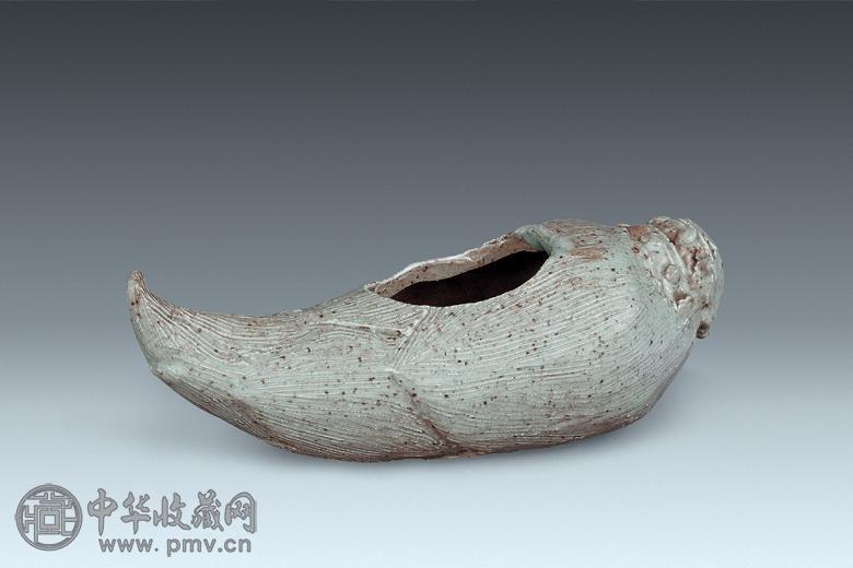 明 青釉笋形水盂