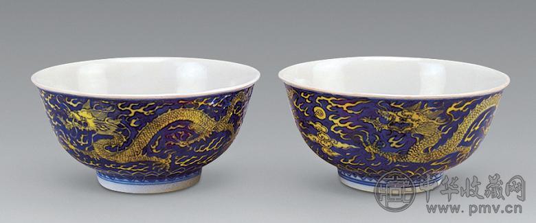 清康熙 蓝地黄龙碗(1对)