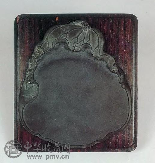 清 随形巧琢荷叶形端砚(连盒)