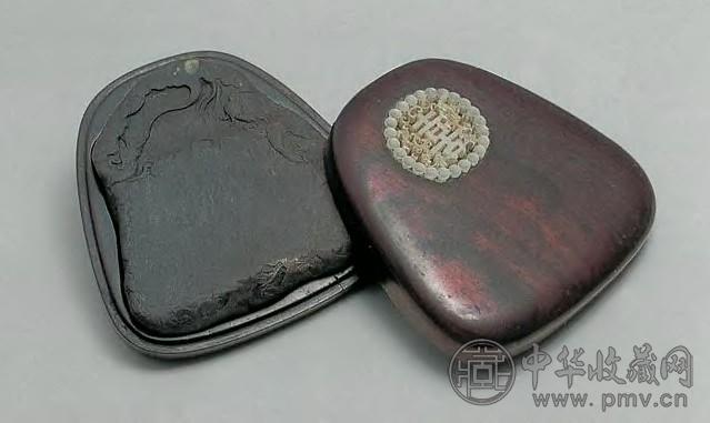 清中期 端石刻龙纹砚