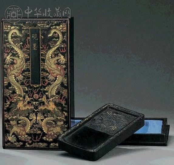 清乾隆 御题诗句龙纹砚式墨
