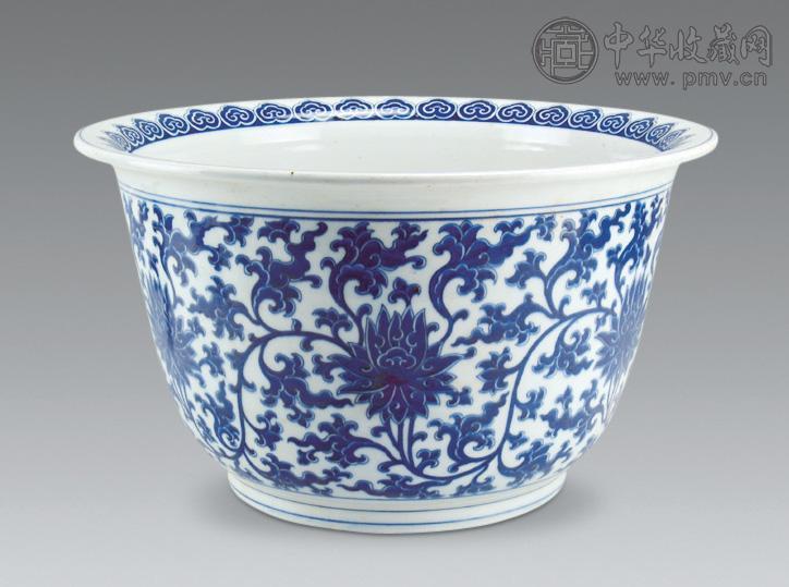 清 青花缠枝莲纹花盆