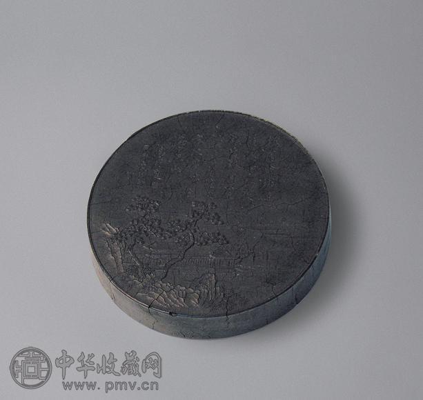 清道光 御题关槐山水圆形墨