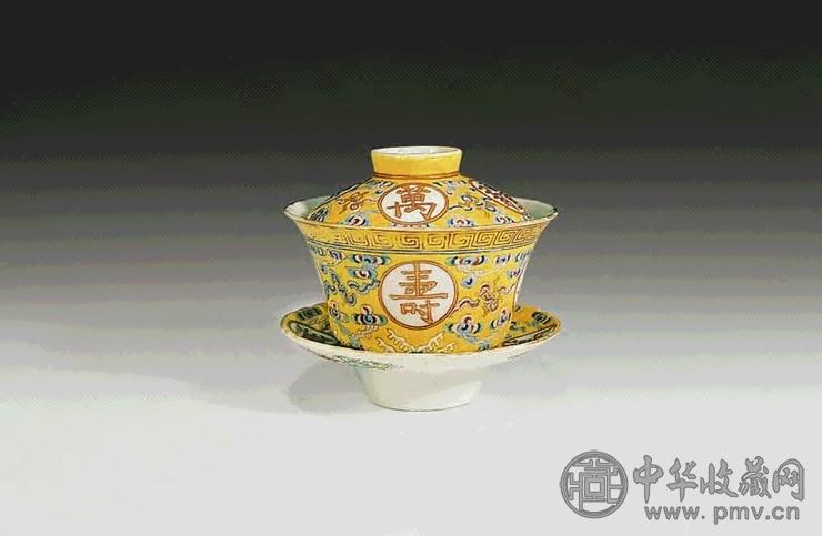 清光绪黄地粉彩