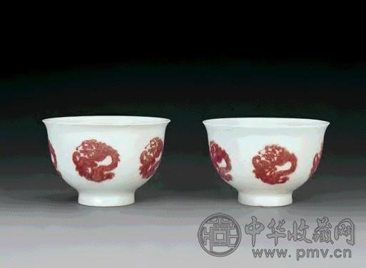清康熙 釉里红团龙碗(1对)