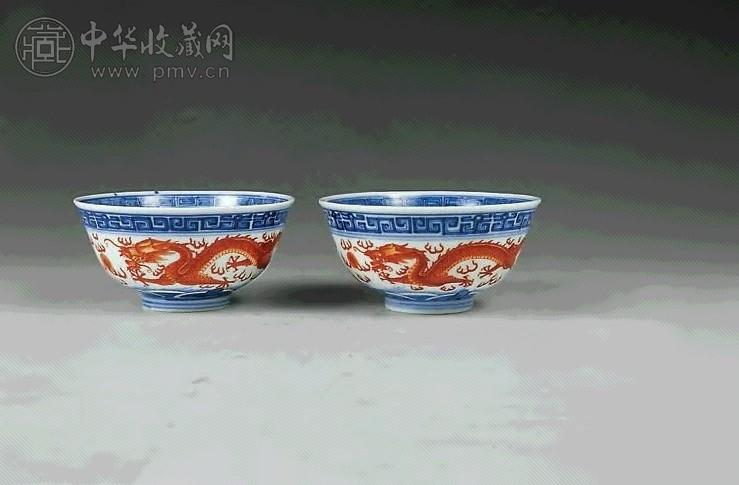 清光绪 青花矾红龙纹碗 一对