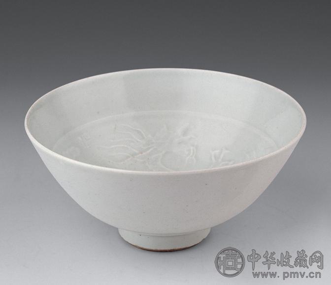 元 枢府印龙纹碗