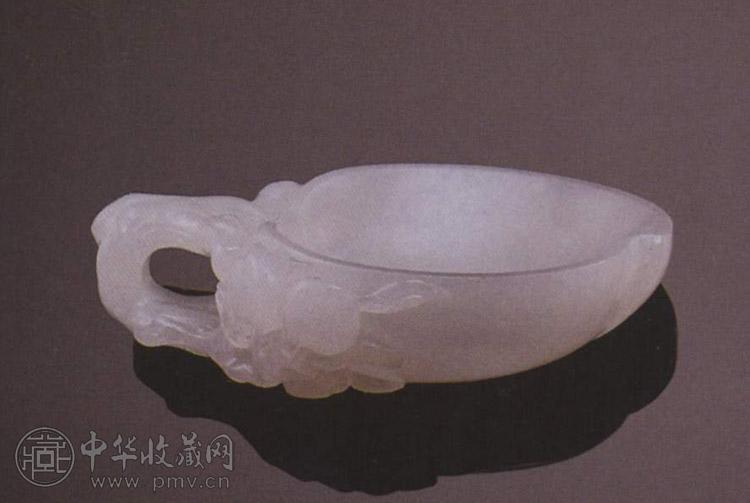 清乾隆 白玉桃形小杯